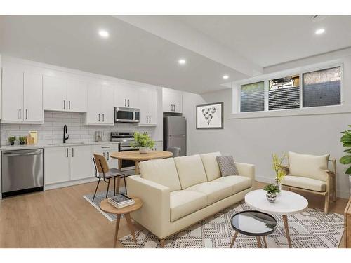 3609 2 Street Nw, Calgary, AB - Indoor Photo Showing Kitchen