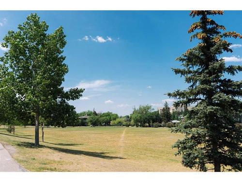 936 33 Street Nw, Calgary, AB - Outdoor With View