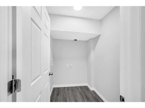 102-1728 34 Street Se, Calgary, AB - Indoor