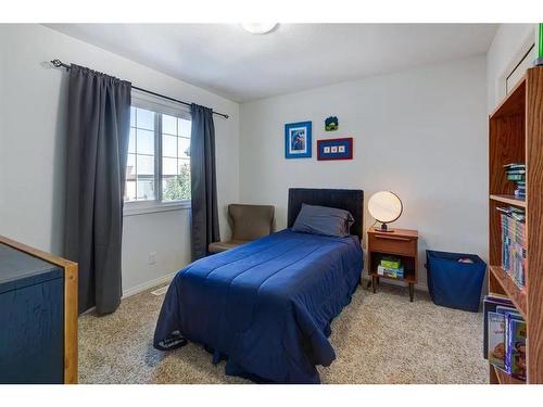 36 Auburn Springs Cove Se, Calgary, AB - Indoor Photo Showing Bedroom