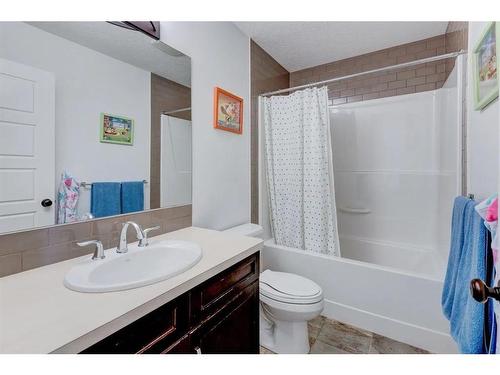 36 Auburn Springs Cove Se, Calgary, AB - Indoor Photo Showing Bathroom