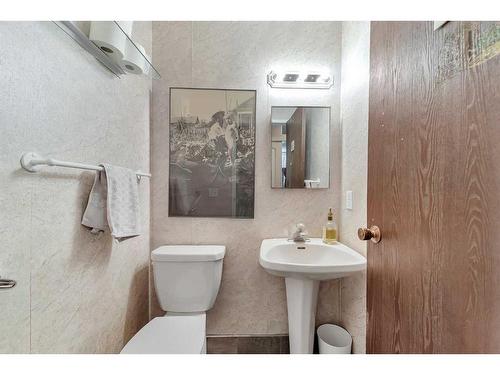48010 244 Avenue West, Rural Foothills County, AB - Indoor Photo Showing Bathroom