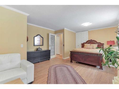 48010 244 Avenue West, Rural Foothills County, AB - Indoor Photo Showing Bedroom