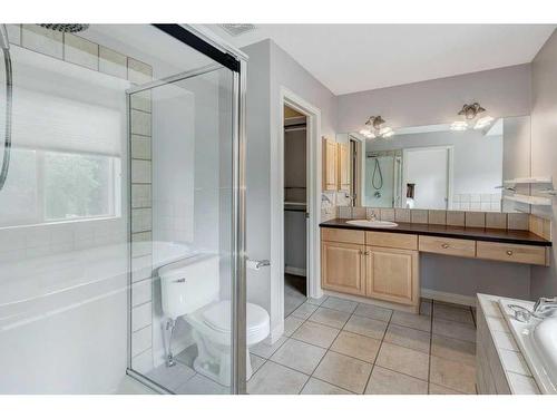 114 Kincora Park Nw, Calgary, AB - Indoor Photo Showing Bathroom