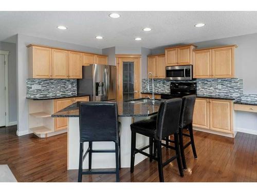 114 Kincora Park Nw, Calgary, AB - Indoor Photo Showing Kitchen