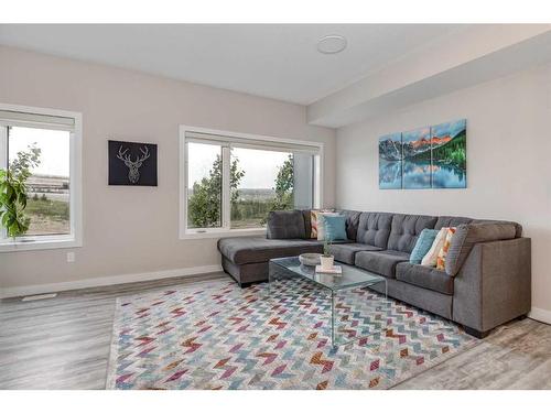 1865 Na'A Drive Sw, Calgary, AB - Indoor Photo Showing Living Room
