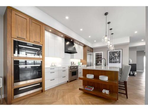 802-8505 Broadcast Avenue Sw, Calgary, AB - Indoor Photo Showing Kitchen With Upgraded Kitchen