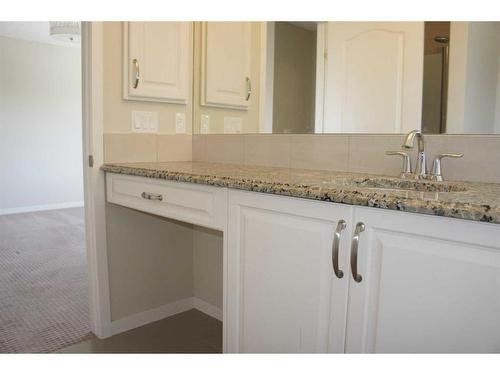 1217 Brightoncrest Common Se, Calgary, AB - Indoor Photo Showing Kitchen