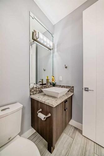 66 Heston Street Nw, Calgary, AB - Indoor Photo Showing Bathroom