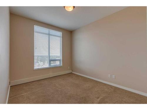 404-1718 14 Avenue Nw, Calgary, AB - Indoor Photo Showing Other Room