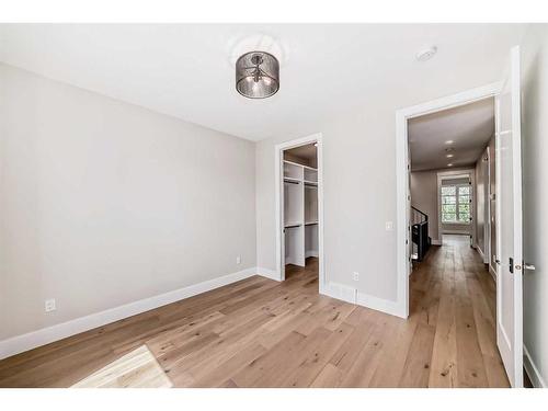 1931 43 Avenue Sw, Calgary, AB - Indoor Photo Showing Other Room