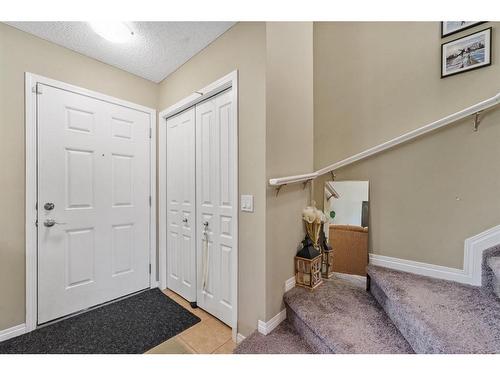 533 Mckenzie Towne Drive Se, Calgary, AB - Indoor Photo Showing Other Room