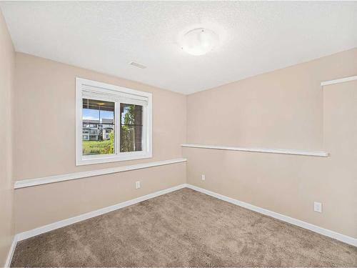 73 Kincora Glen Rise Nw, Calgary, AB - Indoor Photo Showing Other Room