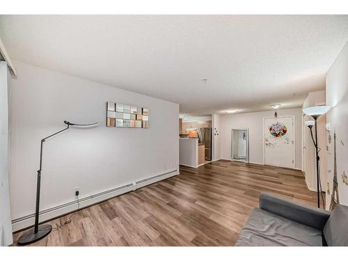 3204-16320 24 Street Sw, Calgary, AB - Indoor