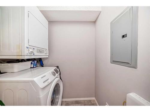 3204-16320 24 Street Sw, Calgary, AB - Indoor Photo Showing Laundry Room
