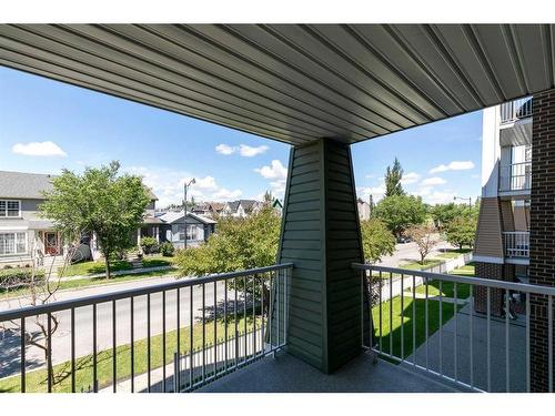 4224-10 Prestwick Bay Se, Calgary, AB - Outdoor With Balcony With Exterior