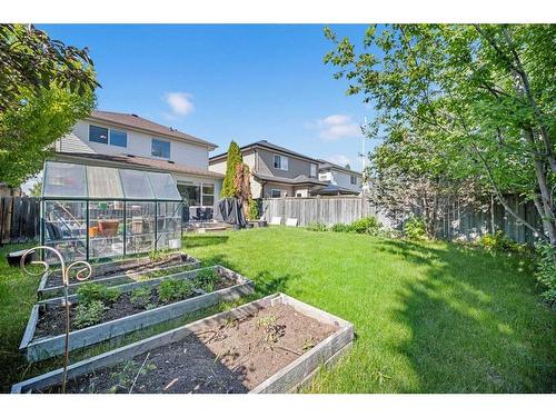 202 Shannon Square Sw, Calgary, AB - Outdoor