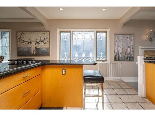 1809 18 Avenue Nw, Calgary, AB - Indoor Photo Showing Kitchen