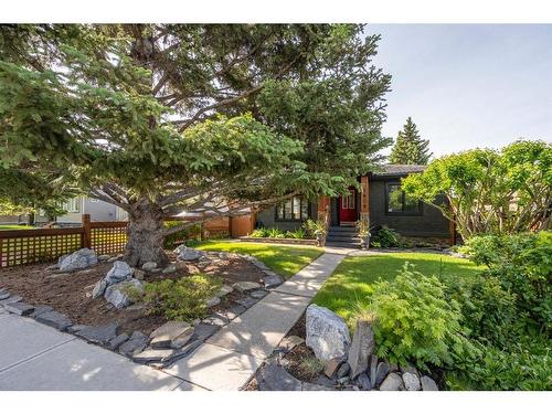 1809 18 Avenue Nw, Calgary, AB - Outdoor