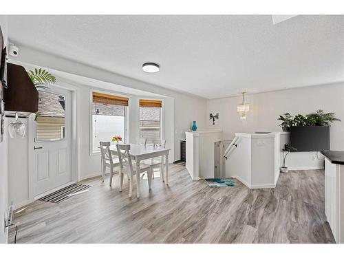 80 Douglas Ridge Circle Se, Calgary, AB - Indoor Photo Showing Dining Room