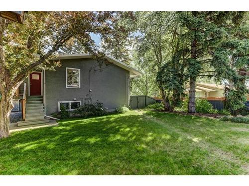 4803 Vienna Drive Nw, Calgary, AB - Outdoor