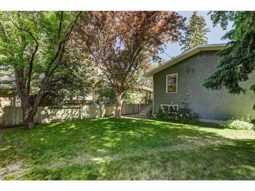 4803 Vienna Drive Nw, Calgary, AB - Outdoor