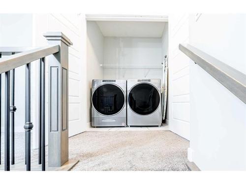 147 Corner Meadows Grove, Calgary, AB - Indoor Photo Showing Laundry Room