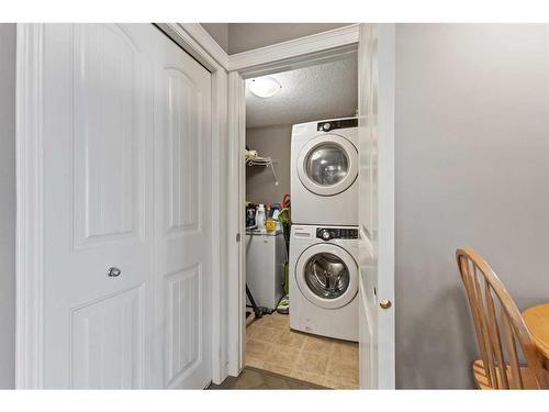 2313-175 Panatella Hill Nw, Calgary, AB - Indoor Photo Showing Laundry Room