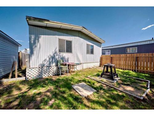 487-3223 83 Street Nw, Calgary, AB 