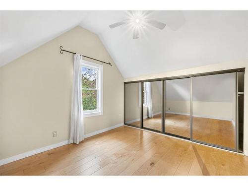 931 1 Avenue Nw, Calgary, AB - Indoor Photo Showing Other Room