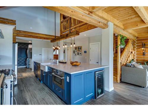 210210 274 Avenue West, Rural Foothills County, AB - Indoor Photo Showing Kitchen