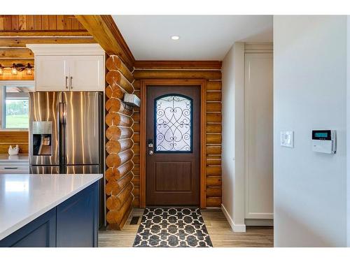 210210 274 Avenue West, Rural Foothills County, AB - Indoor Photo Showing Kitchen