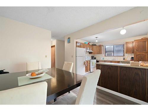 233 18 Avenue Ne, Calgary, AB - Indoor