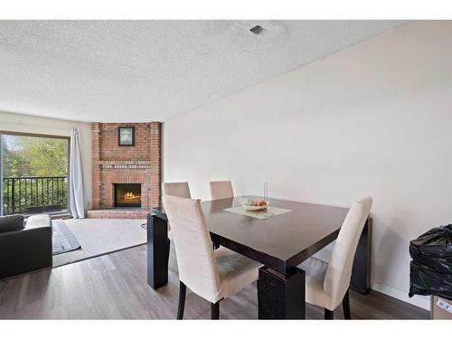 233 18 Avenue Ne, Calgary, AB - Indoor With Fireplace