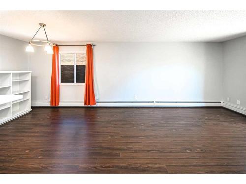 310-545 18 Avenue Sw, Calgary, AB - Indoor Photo Showing Other Room