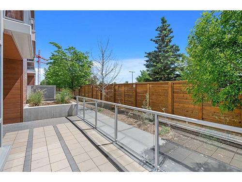 102-8505 Broadcast Avenue Sw, Calgary, AB - Outdoor