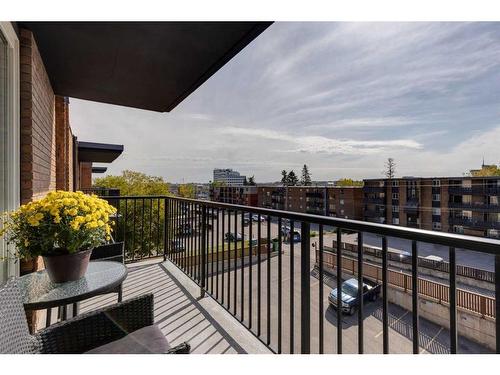 407-515 57 Avenue Sw, Calgary, AB - Outdoor With Balcony With Exterior