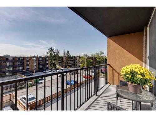 407-515 57 Avenue Sw, Calgary, AB - Outdoor With Balcony With Exterior