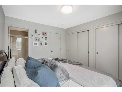 3545 69 Street Nw, Calgary, AB - Indoor Photo Showing Bedroom