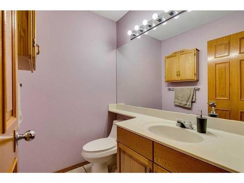 281 Westchester Green, Chestermere, AB - Indoor Photo Showing Bathroom