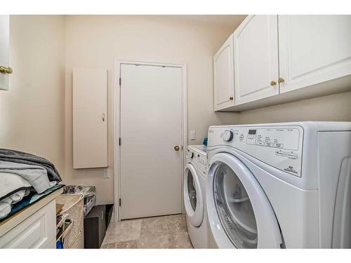 1122 Talon Avenue Sw, Calgary, AB - Indoor Photo Showing Laundry Room