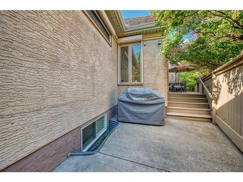 1122 Talon Avenue Sw, Calgary, AB - Outdoor With Deck Patio Veranda