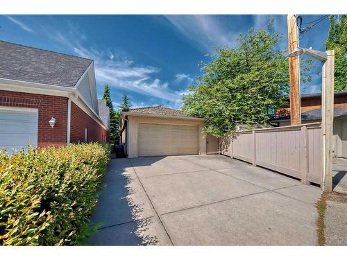 1122 Talon Avenue Sw, Calgary, AB - Outdoor With Exterior