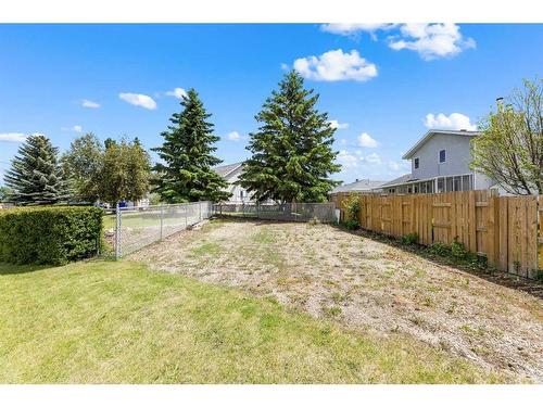 5511 Shannon Drive, Olds, AB - Outdoor