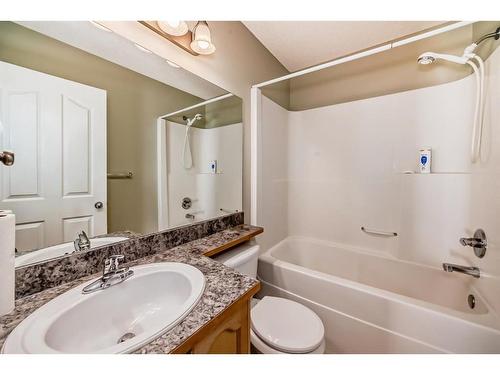 329 Eversyde Circle Sw, Calgary, AB - Indoor Photo Showing Bathroom