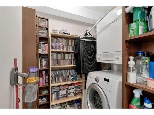 103-3000 Citadel Meadow Point Nw, Calgary, AB - Indoor Photo Showing Laundry Room