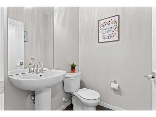 165 Ranch Road, Okotoks, AB - Indoor Photo Showing Bathroom