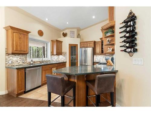 147-5417 Highway 579, Rural Mountain View County, AB - Indoor Photo Showing Kitchen With Double Sink