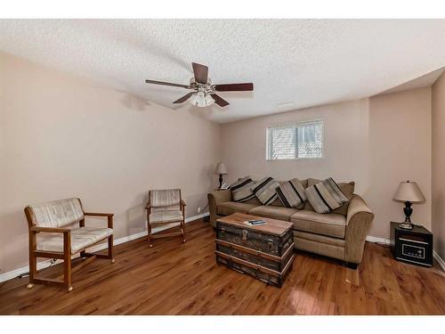 231 Prestwick Landing Se, Calgary, AB - Indoor Photo Showing Living Room