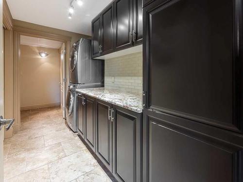 1628 25 Avenue, Didsbury, AB - Indoor Photo Showing Kitchen